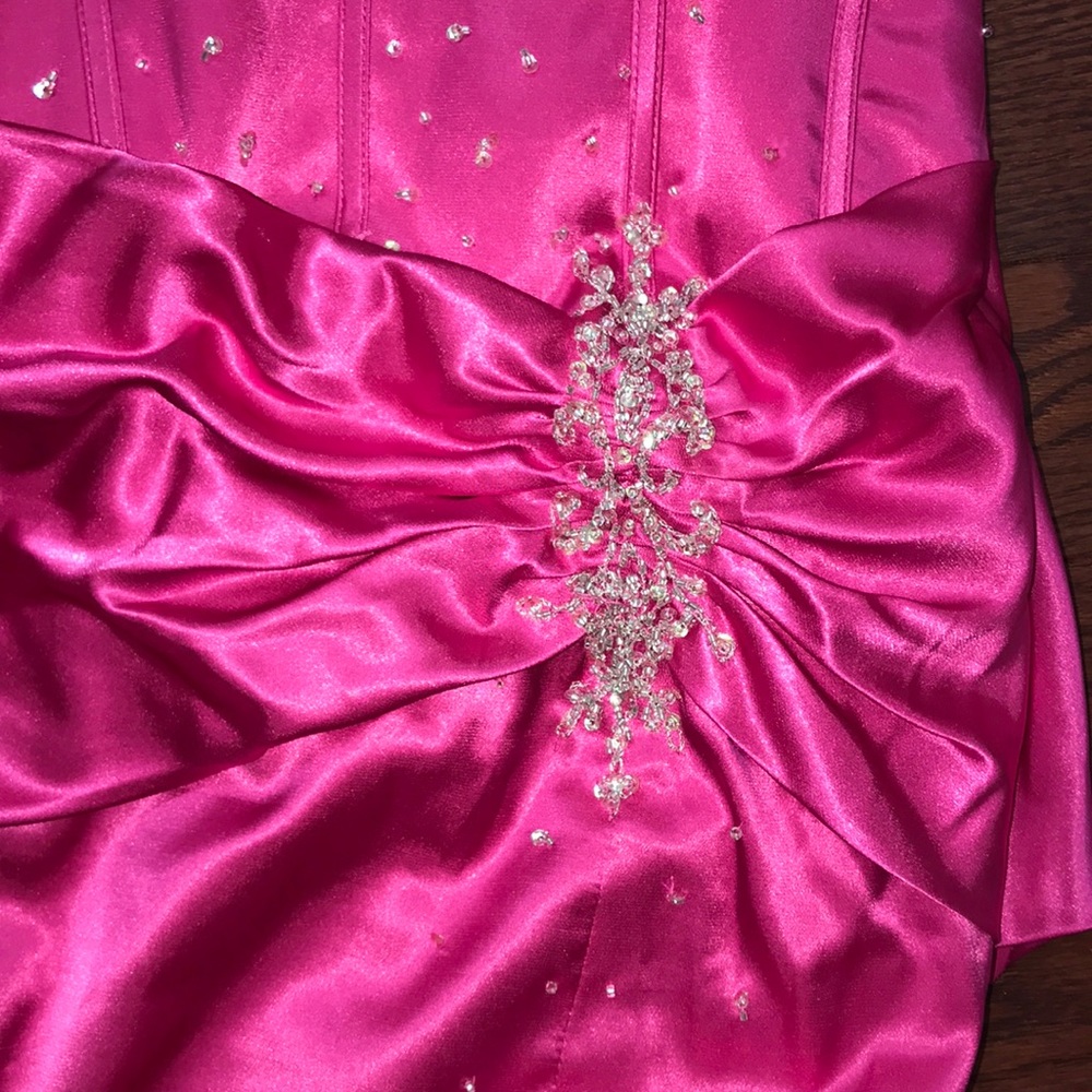 Prom dress - Picture 2 of 7